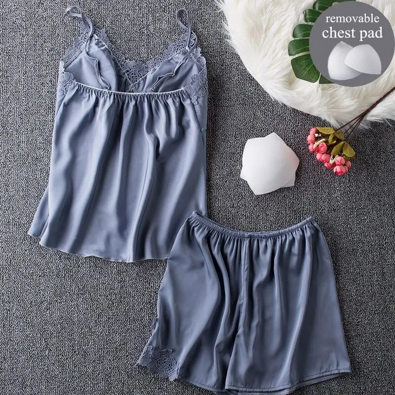 The difference between the maintenance of different silk products in summer